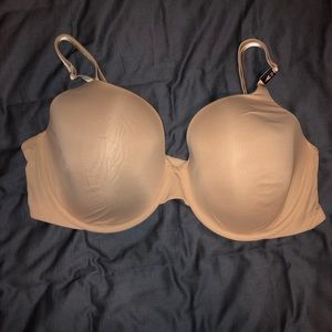 Victoria's Secret Intimates & Sleepwear - Victoria’s Secret full coverage lightly lined bra Victoria's Secret Intimates & Sleepwear - Victoria’s Secret full coverage lightly lined bra